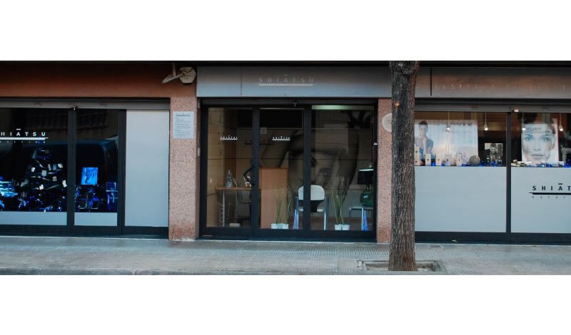 Imatge de la façana del centre d'estètica d'Igualada "Shiatsu Estetica".